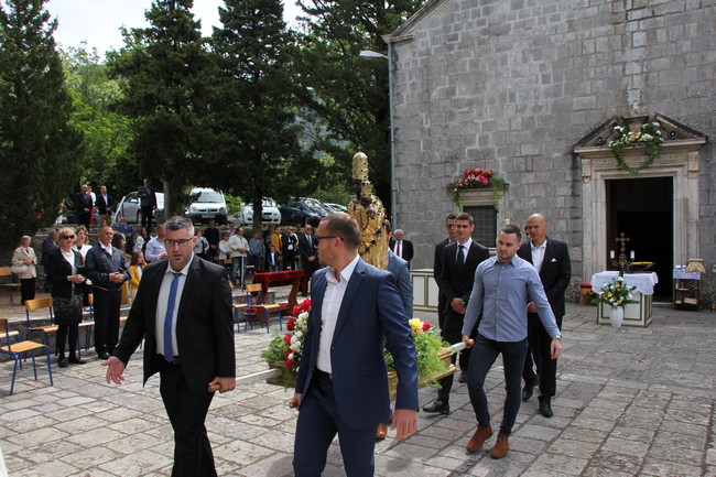 1005 Gospa Delorita 07