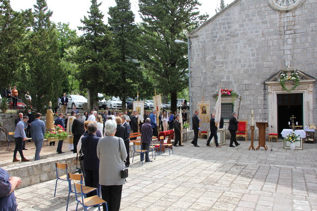 1005 Gospa Delorita 10