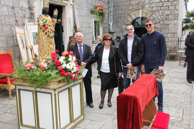 1005 Gospa Delorita 22